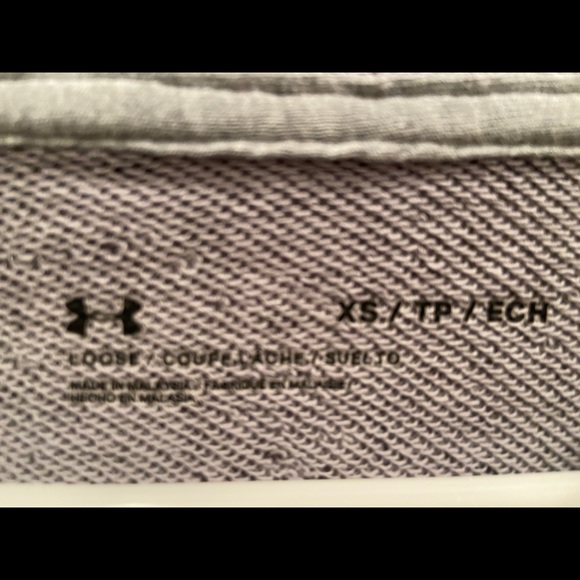 Cropped Under Armour Hoodie - Picture 3 of 4
